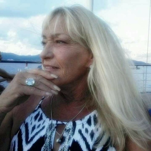 Meet your Posher, V - Picture 6 of 10